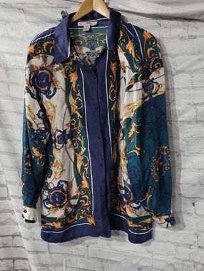 Vintage-Inspired Green & Navy Patterned Silk Button Shirt